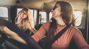 На приятелите, които са до нас в най-трудните битки