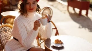 Как да носите пуловер като французойките 