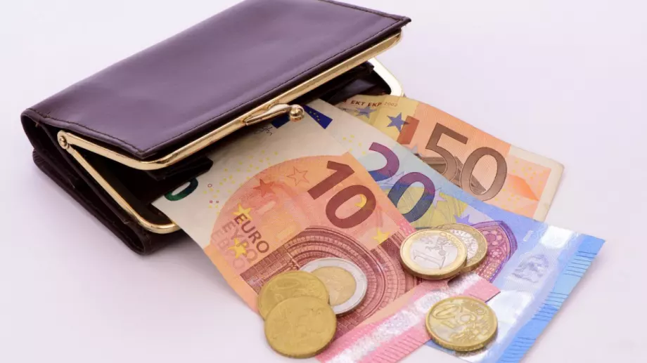 Минималната заплата да е още по-висока, настояват от ГЕРБ