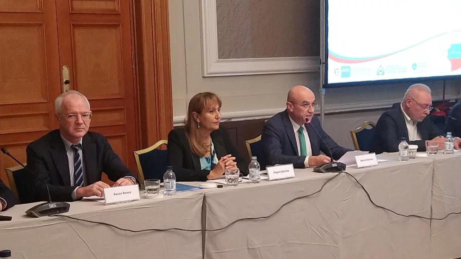 Медиите били виновни за негативния имидж на бизнеса