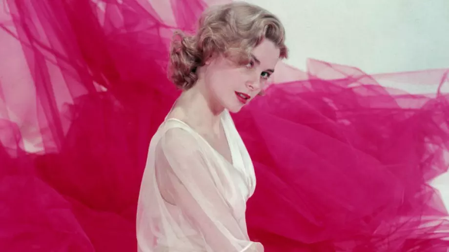 Легендарните рокли на стария Холивуд, които засенчват модерните