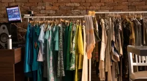 Европа въведе нови правила за старите дрехи и обувки