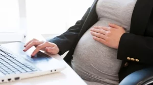 "Ти ли си бременната?" или защо дискриминират, ако очакваш дете