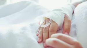 Вечерен виц: Мъж се събужда в спешното отделение