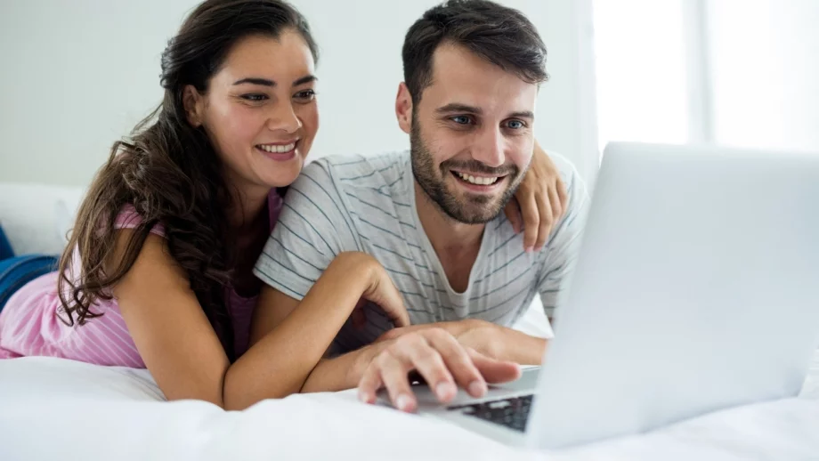 PornHub пусна неустоима оферта за Черния петък (ВИДЕО)