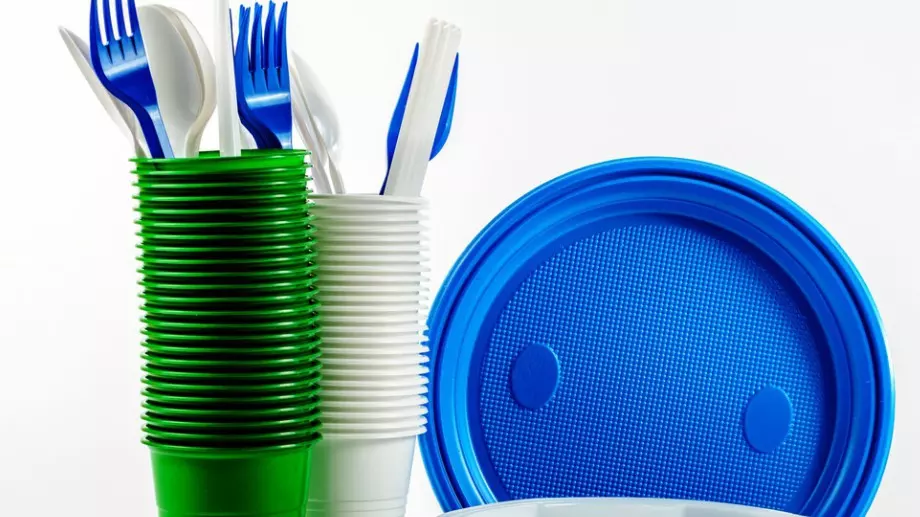 Как ЕС планира да изхвърли пластмасите за еднократна употреба 