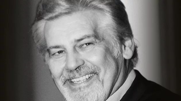 Почина Стефан Данаилов