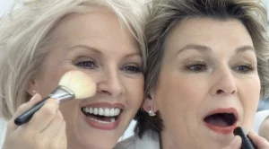 3 грим съвета за зрели жени от Боби Браун