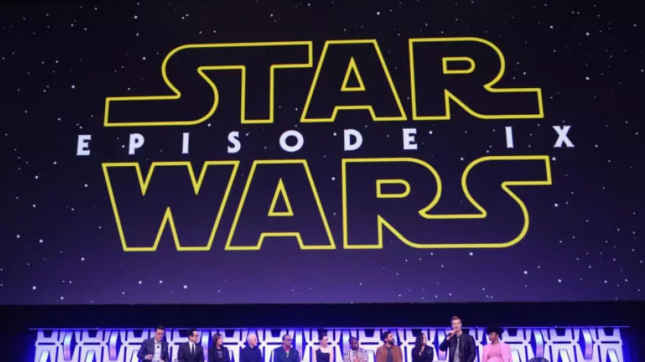 Подготвят 3 нови филма от поредицата на "Междузвездни войни"