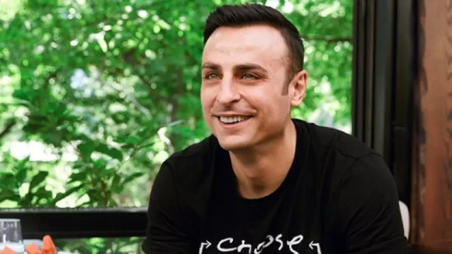 Бербатов: Холанд е на верния път, за да отмъкне короната на Левандовски