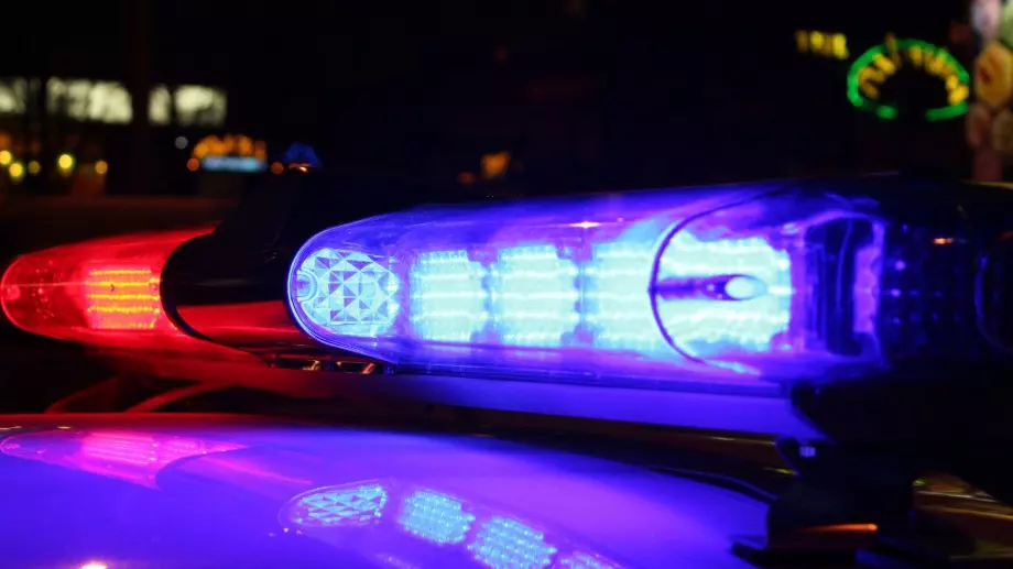 Виц за 30 май 2023: Полицай вижда кола да се движи с 25к/час