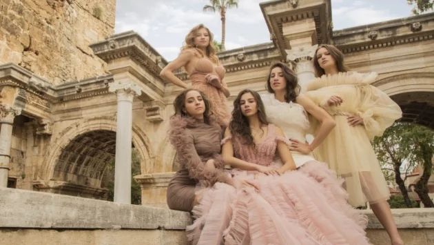 Златните момичета с нова фотосесия в Анталия