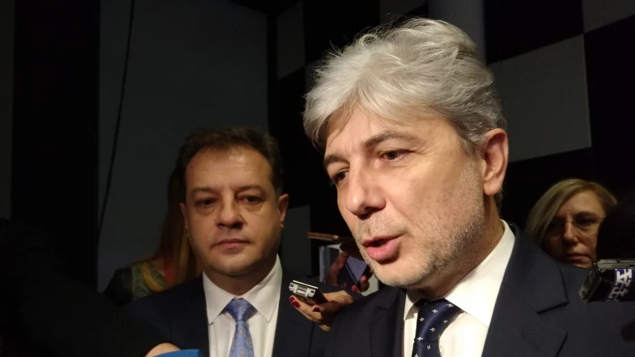 Екоминистърът Нено Димов подаде оставка