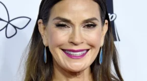 Ето как изглежда Тери Хатчър на 55 и по бански (снимка)