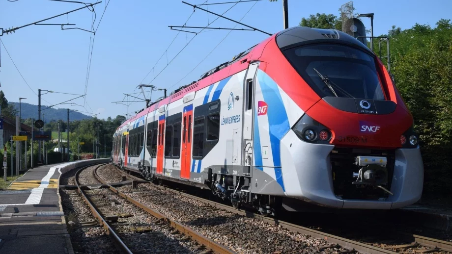 Модерна жп линия свързва по-бързо и удобно Франция и Швейцария (СНИМКИ)