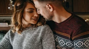 Намери си някой, дето да вижда тъгата зад усмивката ти