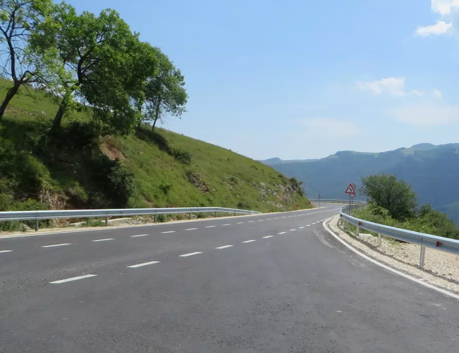 Близо 290 км. пътища са ремонтирани през 2019 г. със средства от ЕС