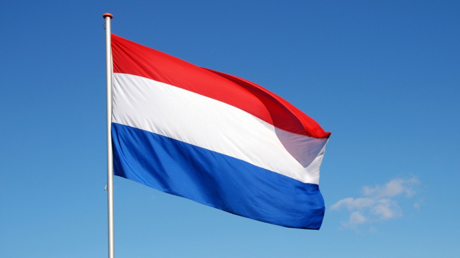 Нидерландия е поредната европейска държава която затяга правилата за пристигащите
