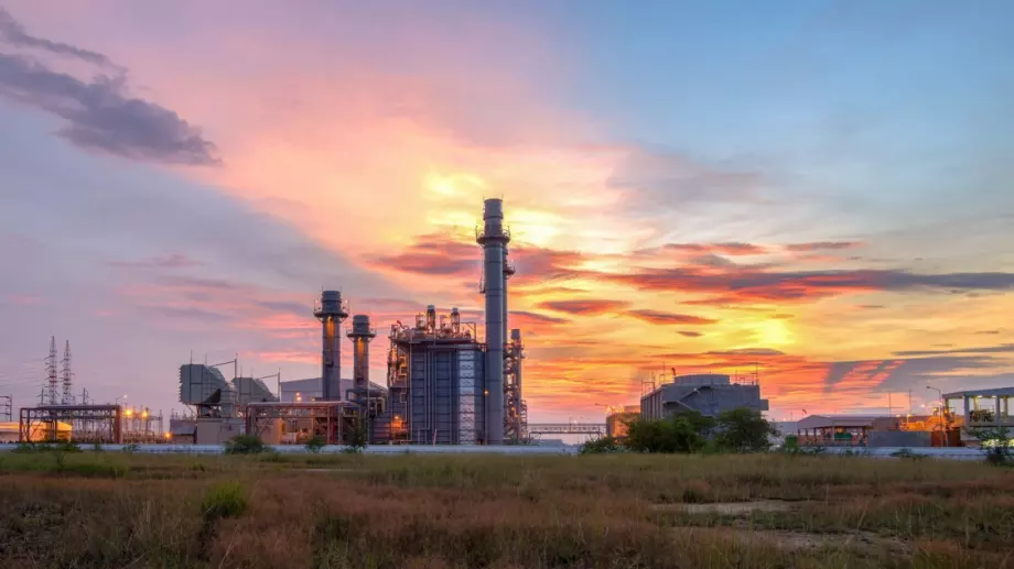  Ще продължи ли да поскъпва петролът?