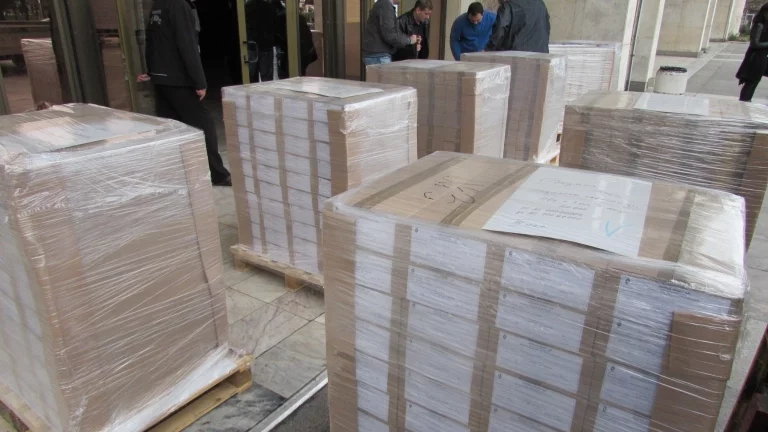 1000 лв. глоба, ако пращате домашна ракия или вино в колет