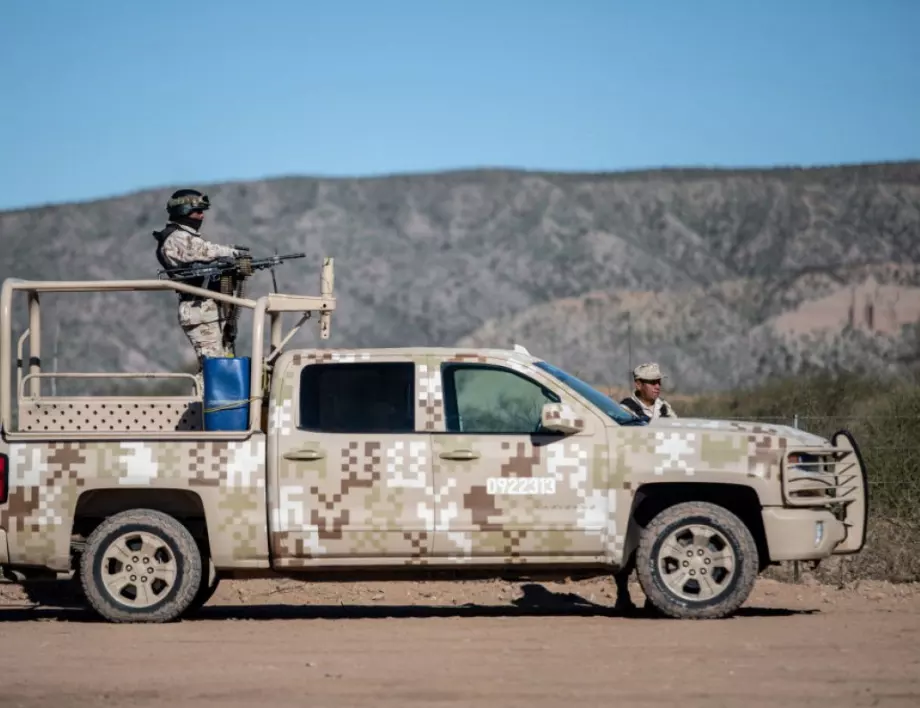Осем членове на картел са убити при престрелка в Мексико  