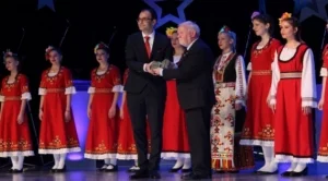 Пловдив предаде щафетата на следващите европейски столици на културата (СНИМКИ)