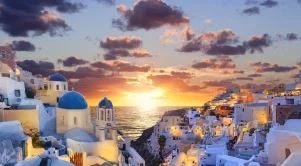 Гърция ограничава туристите на Санторини