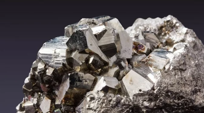 Китай забранява износа на редки земни метали