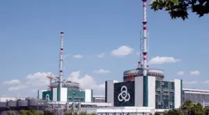  {{ otherArticle[0].article.title }} 