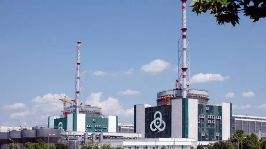 Шести блок на АЕЦ „Козлодуй” временно работи с половин мощност