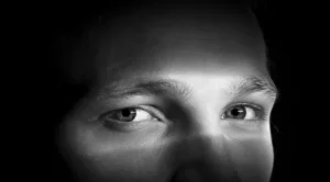 Страх ме e от празни очи