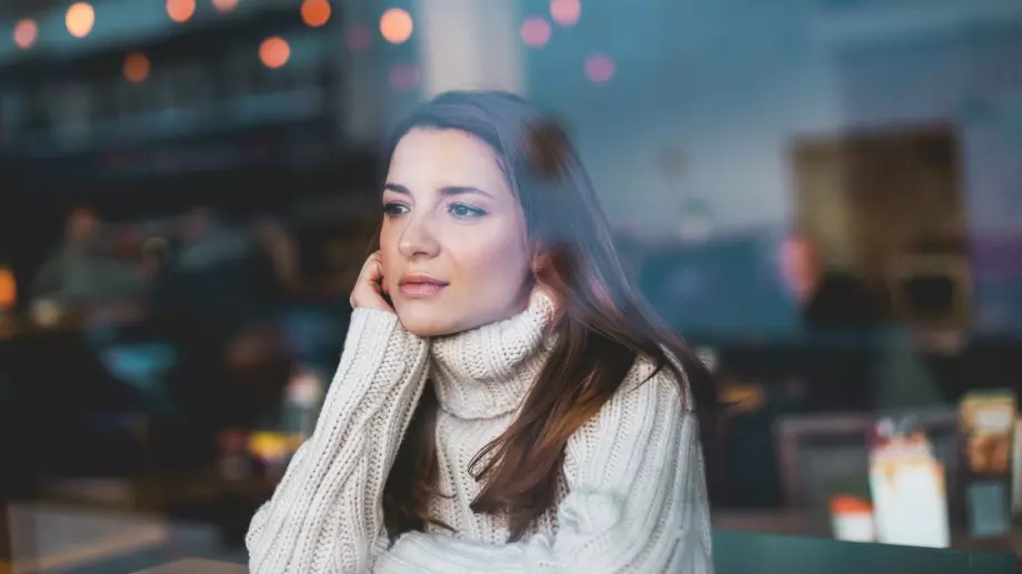 Аз съм феминистка, но НЕ каня мъже на срещи