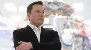 Илон Мъск показа новата си половинка (СНИМКИ)