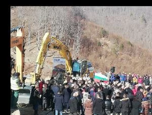 Поп и мюфтия се помолиха за безаварийно изграждане на ГКПП Рудозем – Ксанти (снимки)