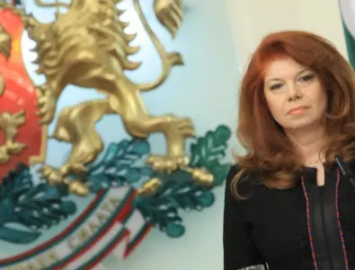 Илияна Йотова очаква истинско президентско състезание