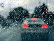 Съвети за безопасно шофиране в дъжд