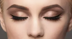 Съвети за перфектна очна линия (ВИДЕО)