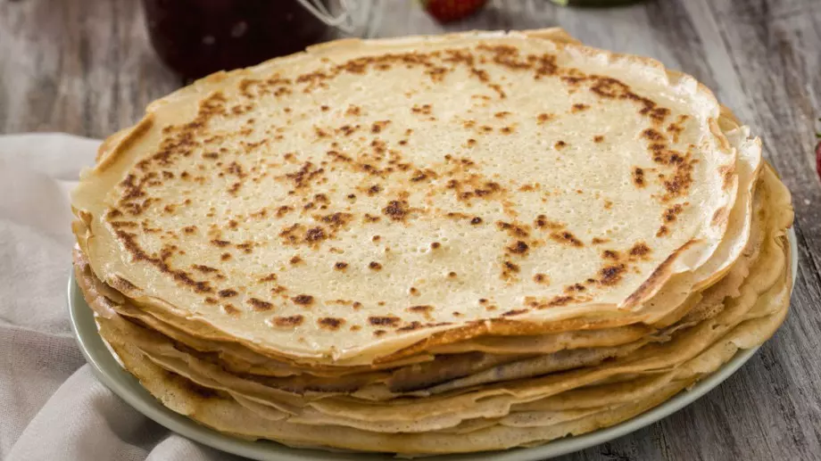 От тефтера на баба: Палачинки с кисело мляко