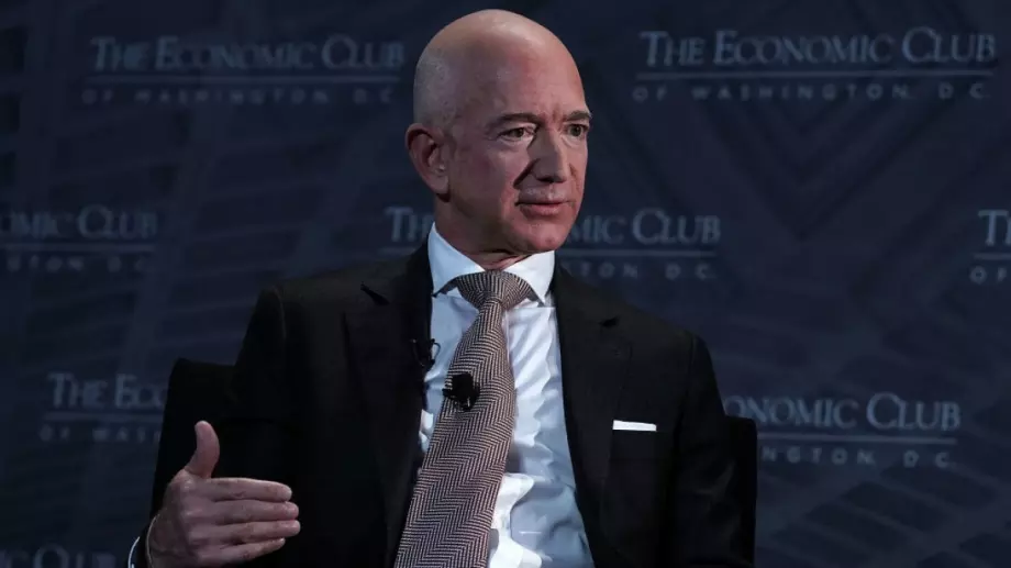 Джеф Безос ще дари по-голяма част от богатството си за благотворителност