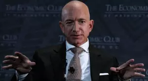 Спад в акциите на Amazon. Може да струва на Безос 15 млрд. долара