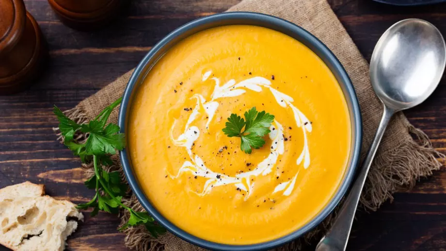 Трябва да опитате тази рецепта за крем супа от леща и моркови 