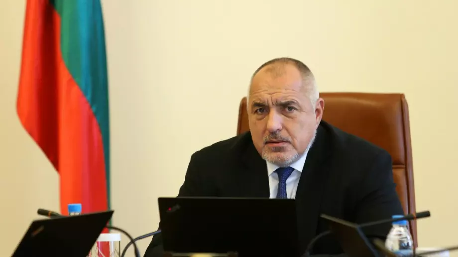 България и съседните страни отварят границите и вдигат карантината