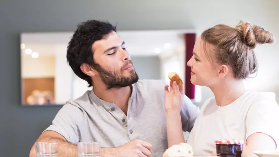 Разберете как можете да направите мъжа си щастлив  