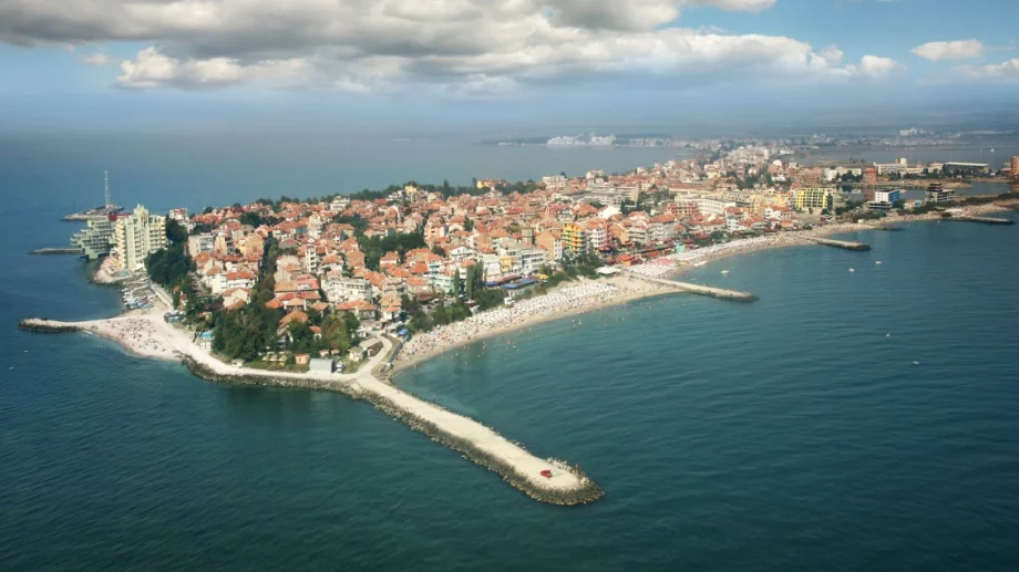 Изкупиха автобусните билети към Българското Черноморие за седмици напред