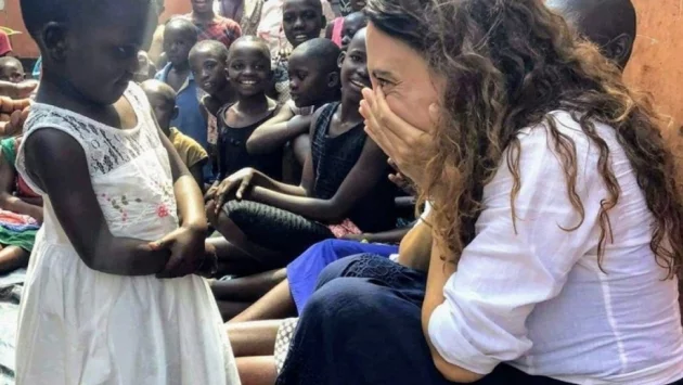 Българката, която се грижи за 200 сираци в Уганда