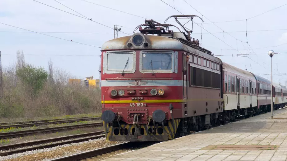 Уволниха шефа на БДЖ Йордан Мирчев