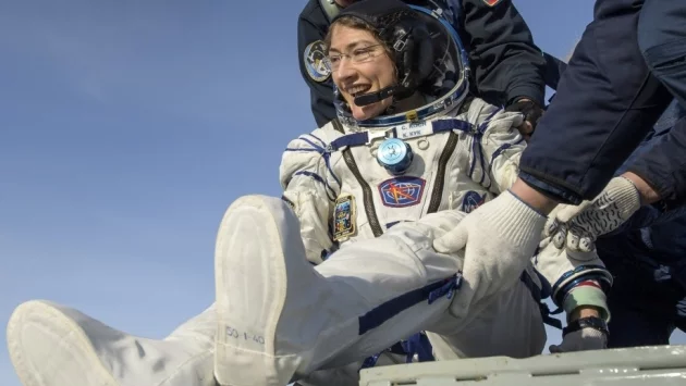 Кристина Кук: Първата жена, която прекара година в Космоса