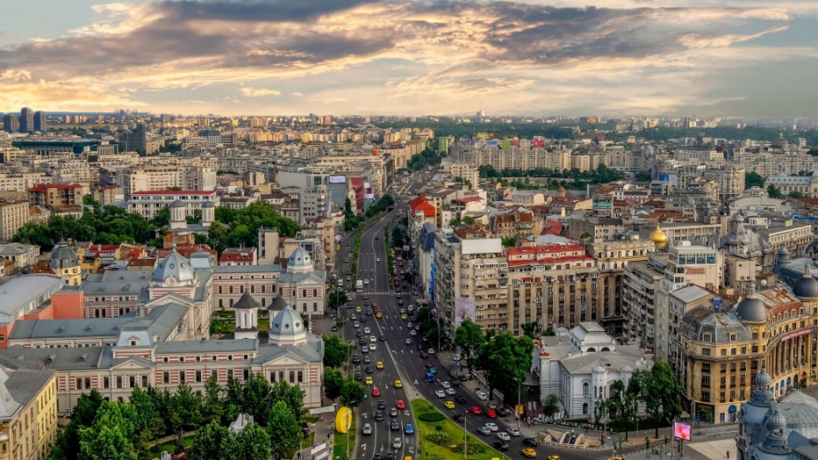 Румънската столица Букурещ ще затвори ресторанти театри кина игрални зали