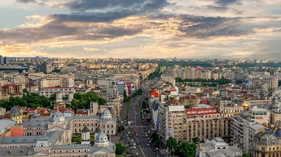 Увеличават сериозно пенсиите в наша съседна страна