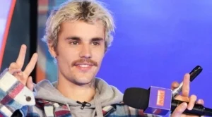 Джъстин Бийбър счупи рекорд на Елвис Пресли